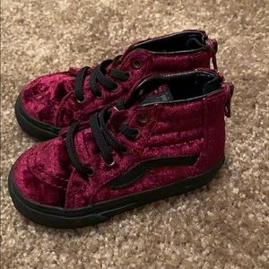 Valour infant vans